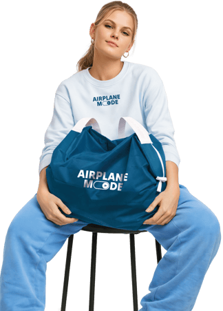 CMS_USA_83_Aiva_Duffel_Woman